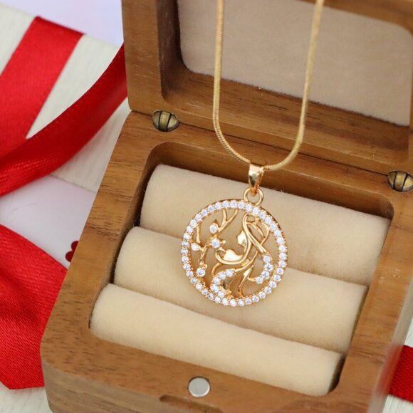 "Elegant Rose Gold Round Pendant with Floral and Woman Silhouette, XPPT1516 - Picture 6 of 12